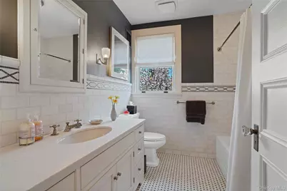 240 Monterey Avenue, Pelham, NY 10803 - Photo 24