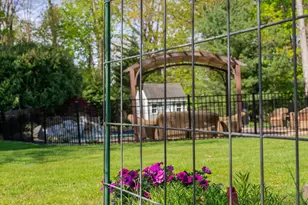 58 Cherry Ln, Smithtown, NY 11787 - Photo 40