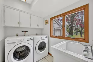 1 Vivian Pl, Montebello, NY 10901 - Photo 32