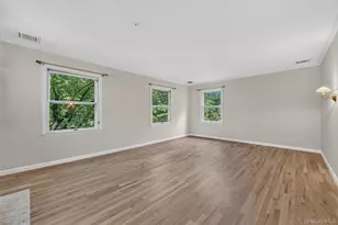 1 Vivian Pl, Montebello, NY 10901 - Photo 32
