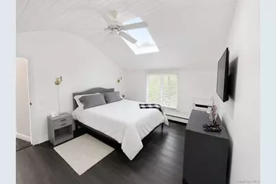 531 Montauk Highway, Westhampton Beach, NY 11978 - Photo 12