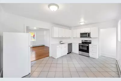 1151 Connetquot Avenue, Central Islip, NY 11722 - Photo 8