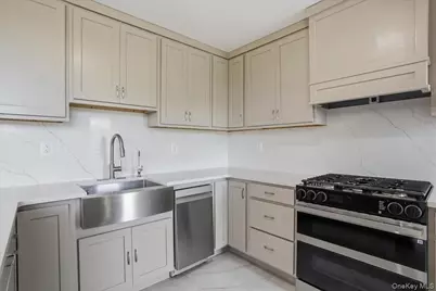 2287 Johnson Avenue #3A, Bronx, NY 10463 - Photo 8