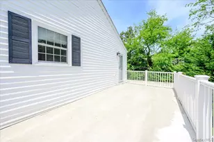 427 Westminster Rd, Rockville Centre, NY 11570 - Photo 24