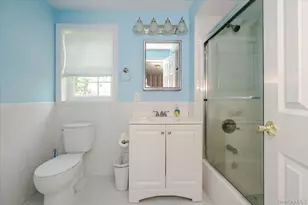 427 Westminster Rd, Rockville Centre, NY 11570 - Photo 22