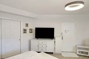 71-11 Yellowstone Blvd, Forest Hills, NY 11375 - Photo 8