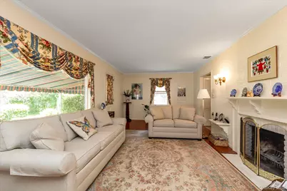 148 Princeton Street, Roslyn Heights, NY 11577 - Photo 6