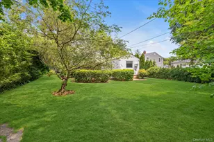 148 Princeton St, Roslyn Heights, NY 11577 - Photo 18