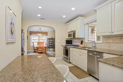 10 Grandview Avenue, Pleasantville, NY 10570 - Photo 16