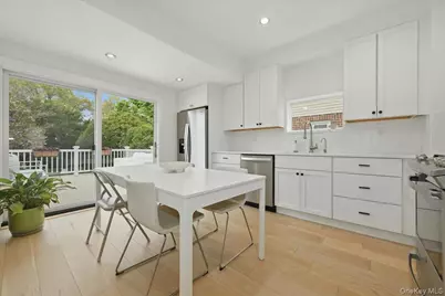 77 Stewart Street, Floral Park, NY 11001 - Photo 10