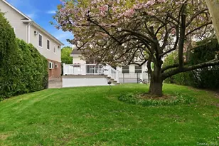 77 Stewart St, Floral Park, NY 11001 - Photo 30