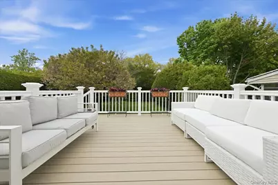 77 Stewart Street, Floral Park, NY 11001 - Photo 24