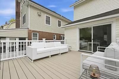 77 Stewart Street, Floral Park, NY 11001 - Photo 26