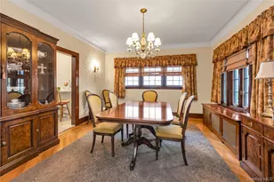 40 Harding Ave, Lynbrook, NY 11563 - Photo 6