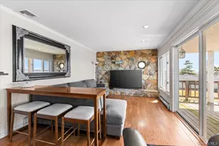 160 Sequams Ln W, West Islip, NY 11795 - Photo 16