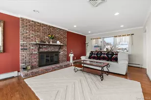 160 Sequams Ln W, West Islip, NY 11795 - Photo 20