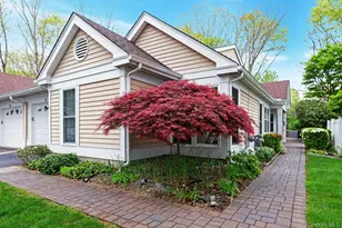 104 Glen Dr, Ridge, NY 11961 - Photo 2