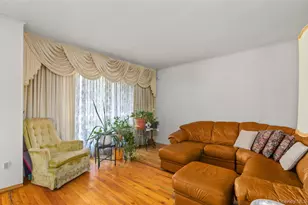 5 S Ronald Dr S, Amityville, NY 11701 - Photo 12