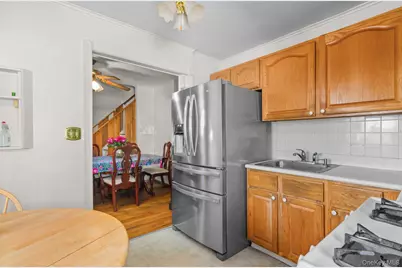 5 S Ronald Drive S, Amityville, NY 11701 - Photo 18