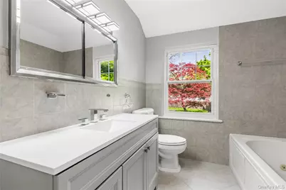 21 Keogh Lane, New Rochelle, NY 10805 - Photo 12