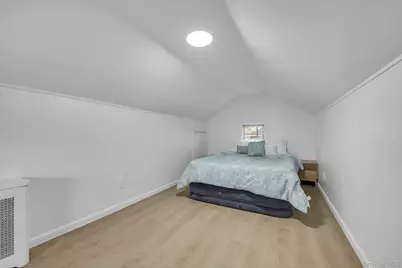 25 N 12th Street, New Hyde Park, NY 11040 - Photo 14