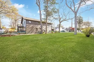 320 S Fulton Ave, Lindenhurst, NY 11757 - Photo 18