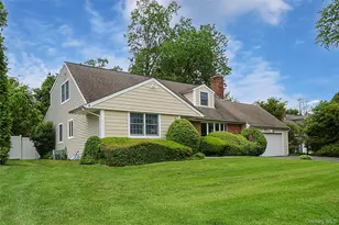 30 Todd Dr E, Glen Head, NY 11545 - Photo 2