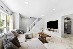 59 Hicks Ln, Great Neck, NY 11024 - Photo 6