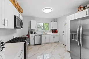 59 Hicks Ln, Great Neck, NY 11024 - Photo 14
