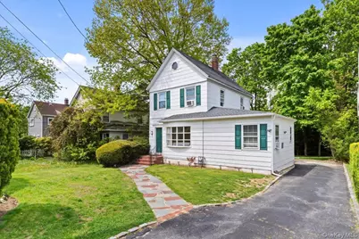 59 Hicks Lane, Great Neck, NY 11024 - Photo 2