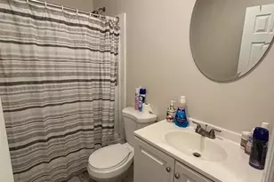 112 Maple Ln, Medford, NY 11763 - Photo 6