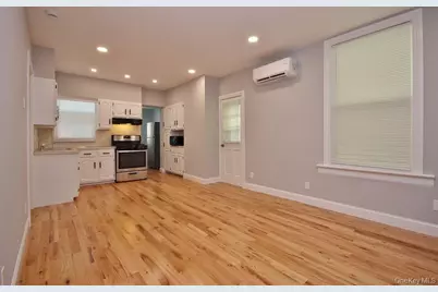 521 E 235th Street, Bronx, NY 10470 - Photo 10