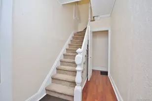 521 E 235th St, Bronx, NY 10470 - Photo 8