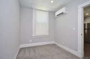 521 E 235th St, Bronx, NY 10470 - Photo 26
