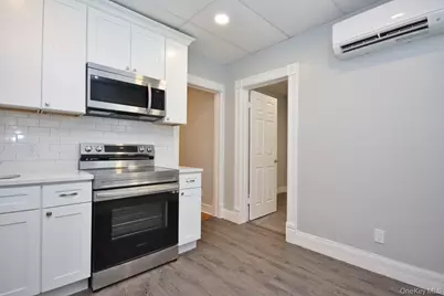 521 E 235th Street, Bronx, NY 10470 - Photo 22