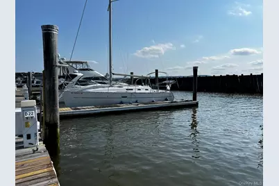 D-20 Half Moon Bay Marina, Croton on Hudson, NY 10520 - Photo 1