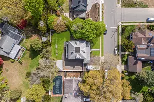 537 Livingston St, Westbury, NY 11590 - Photo 6