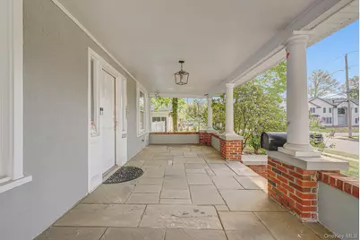 537 Livingston Street, Westbury, NY 11590 - Photo 4