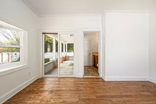 537 Livingston St, Westbury, NY 11590 - Photo 34