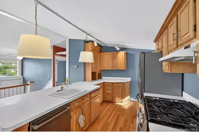 66 Edgemere Avenue, Greenwood Lake, NY 10925 - Photo 8