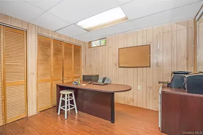56 Arrowhead Avenue, Riverhead, NY 11901 - Photo 24