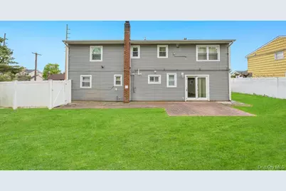 226 Princess Street, Hicksville, NY 11801 - Photo 2