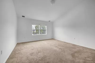 214 Miro Place, Port Washington, NY 11050 - Photo 12