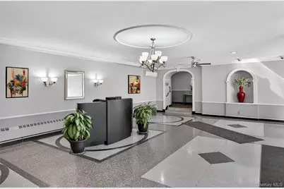 177 E Hartsdale #3W, Hartsdale, NY 10530 - Photo 2