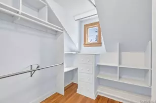 167 Old Mill Rd, Manhasset, NY 11030 - Photo 12