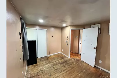 3016 Beechnut Avenue, Medford, NY 11763 - Photo 6