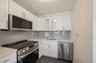 166-35 9th Ave, Whitestone, NY 11357 - Photo 6