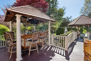 70 Laurel Ct, Syosset, NY 11791 - Photo 30
