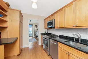 2500 Johnson Ave, Bronx, NY 10463 - Photo 4