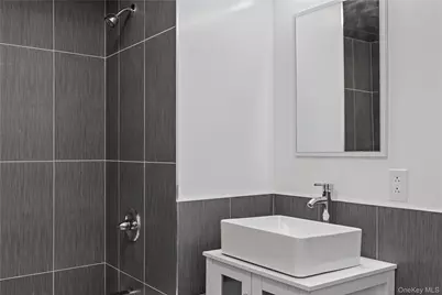 135 Wakefield Avenue #105, Yonkers, NY 10704 - Photo 6